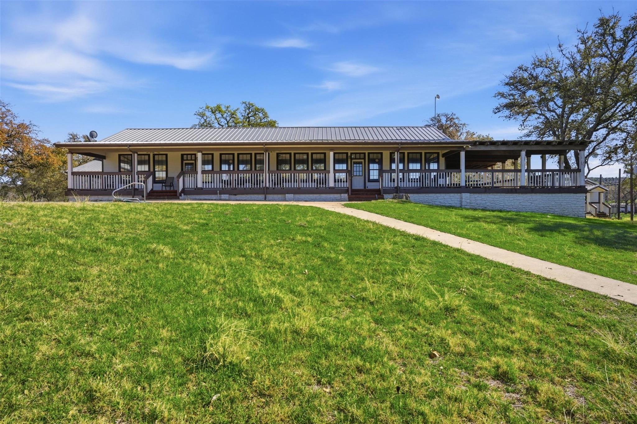 18617 E State Highway 29, Buchanan Dam, TX 78609