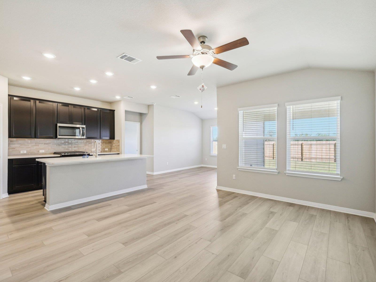 5012 Stockton Ln, Del Valle, TX 78617