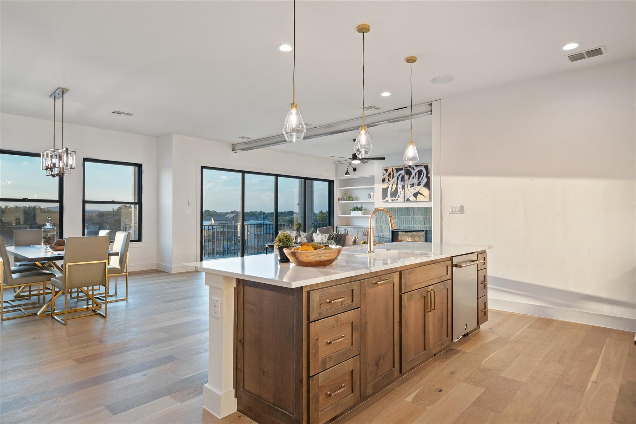 171 Pointview Dr, Granite Shoals, TX 78654