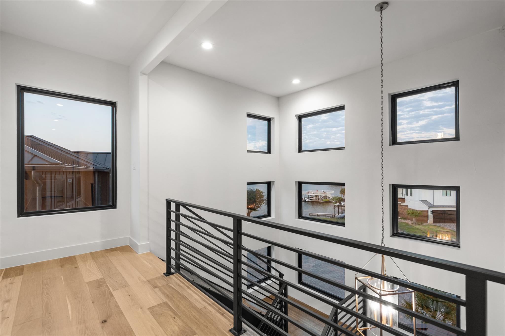 171 Pointview Dr, Granite Shoals, TX 78654