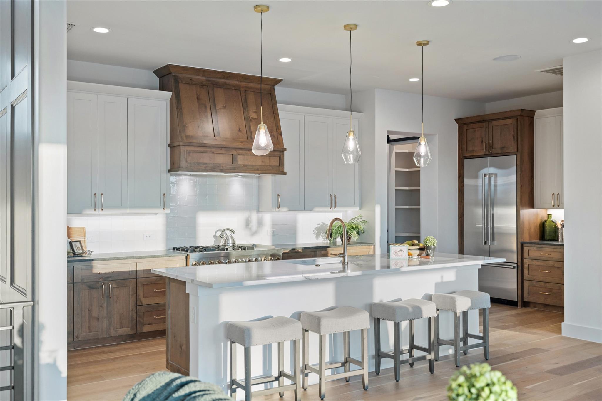 171 Pointview Dr, Granite Shoals, TX 78654