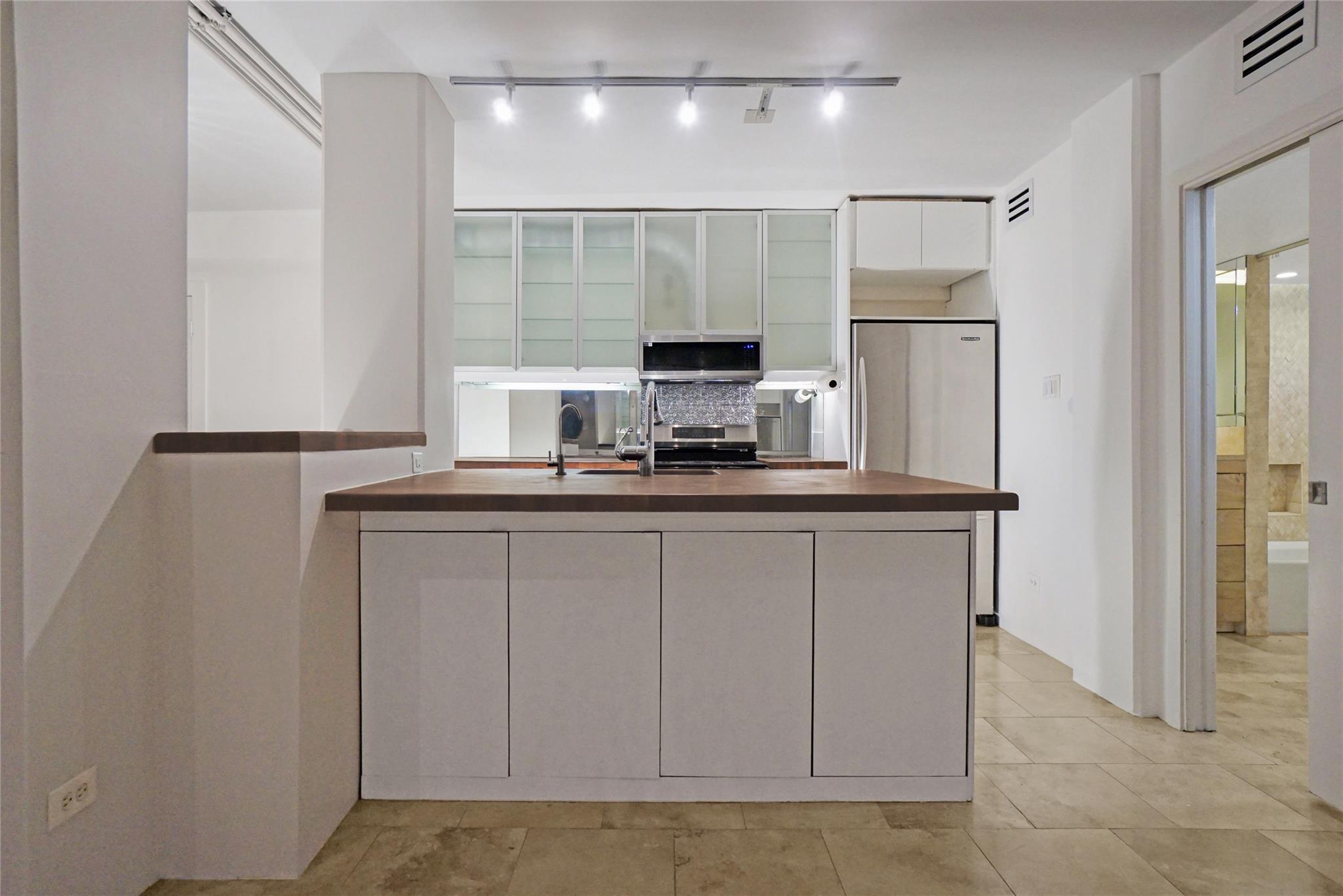 1212 Guadalupe St # 502, Austin, TX 78701