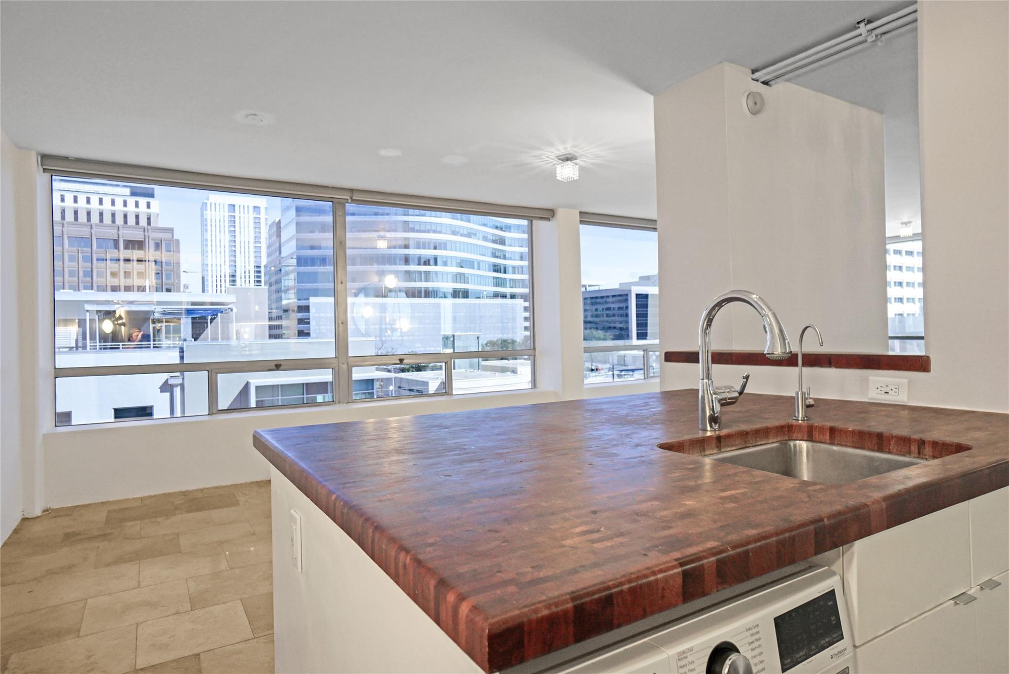 1212 Guadalupe St # 502, Austin, TX 78701