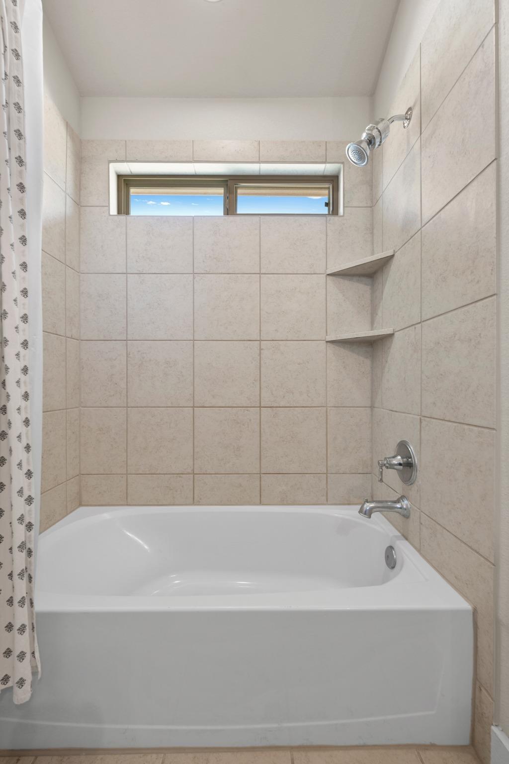 12425 Ostrich Trl, Manor, TX 78653