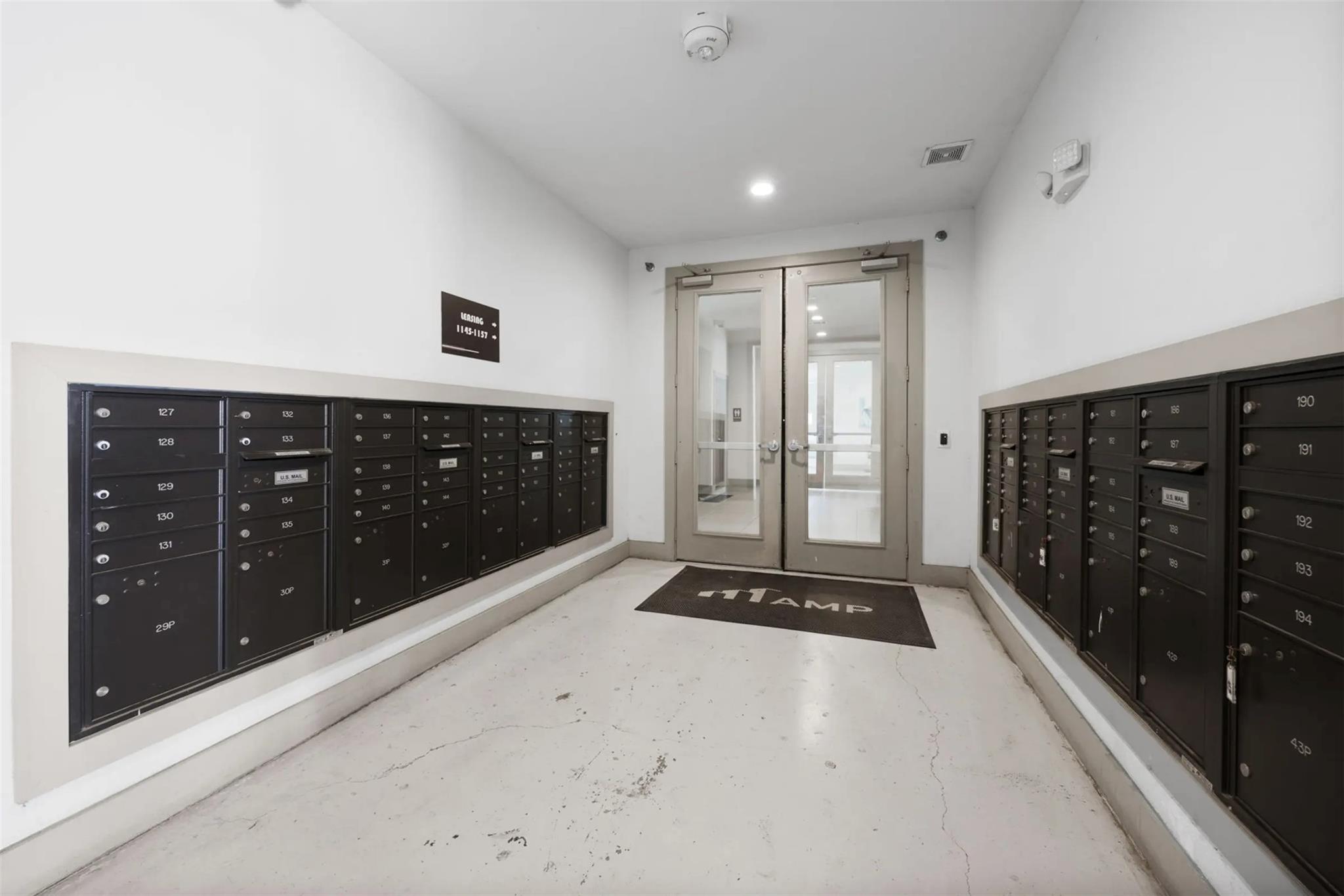 6725 Circle South Rd # B-1154, Austin, TX 78745