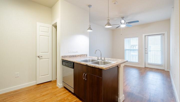 6725 Circle South Rd # B-1247, Austin, TX 78745