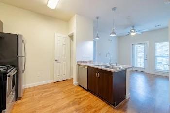 6725 Circle South Rd # C-1125, Austin, TX 78745