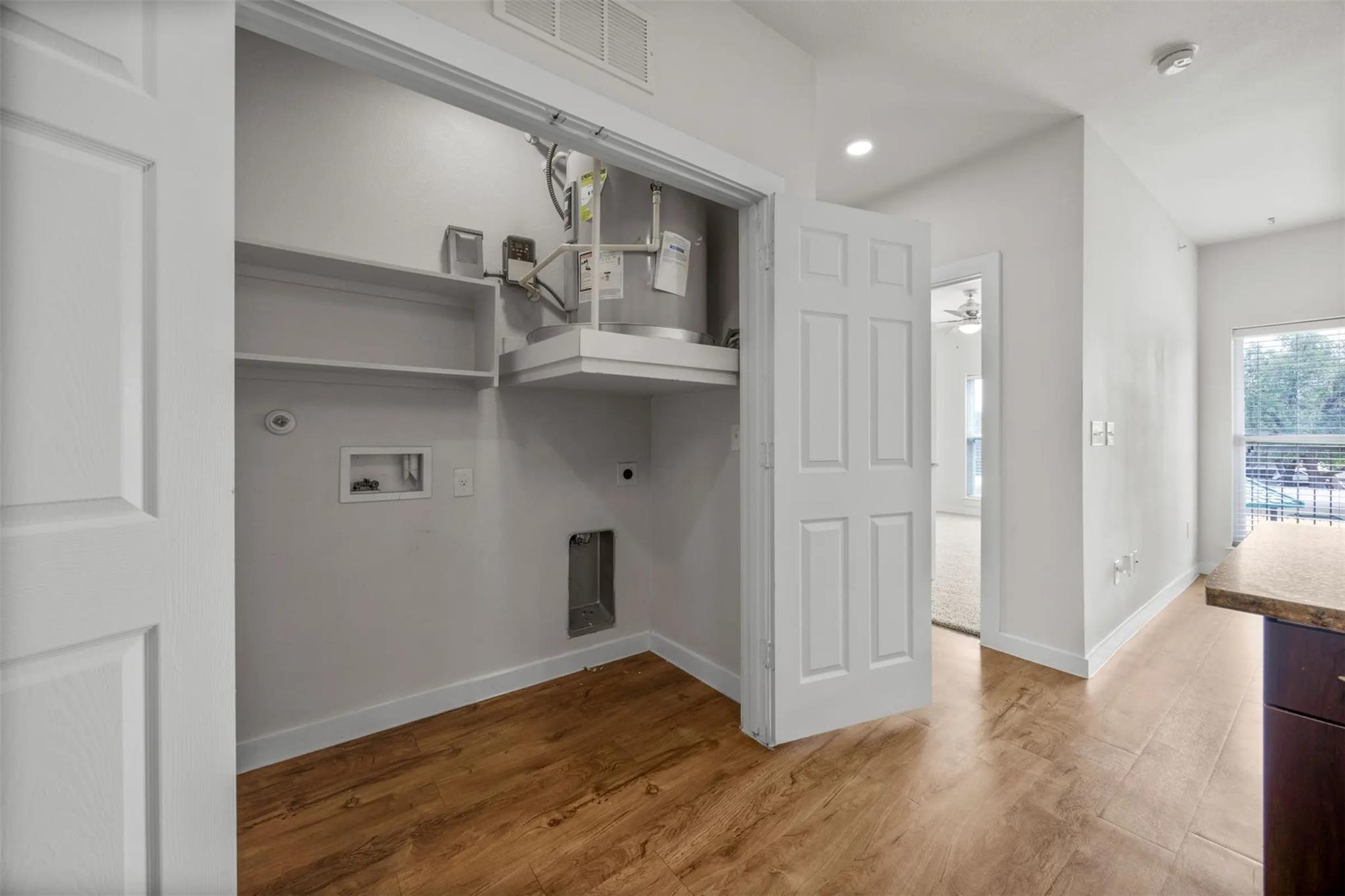 6725 Circle South Rd # A-2102, Austin, TX 78745