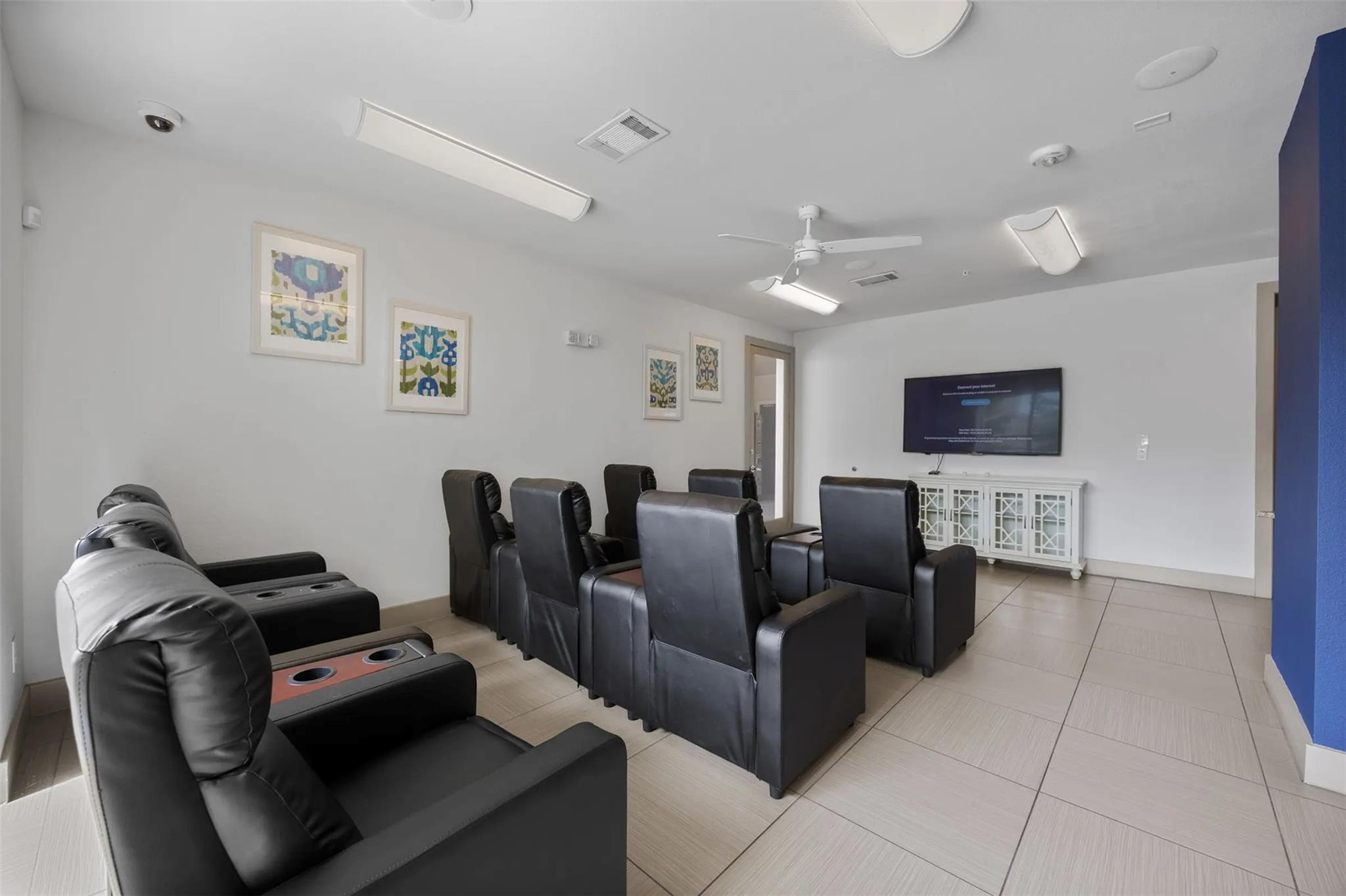 6725 Circle South Rd # A-2102, Austin, TX 78745