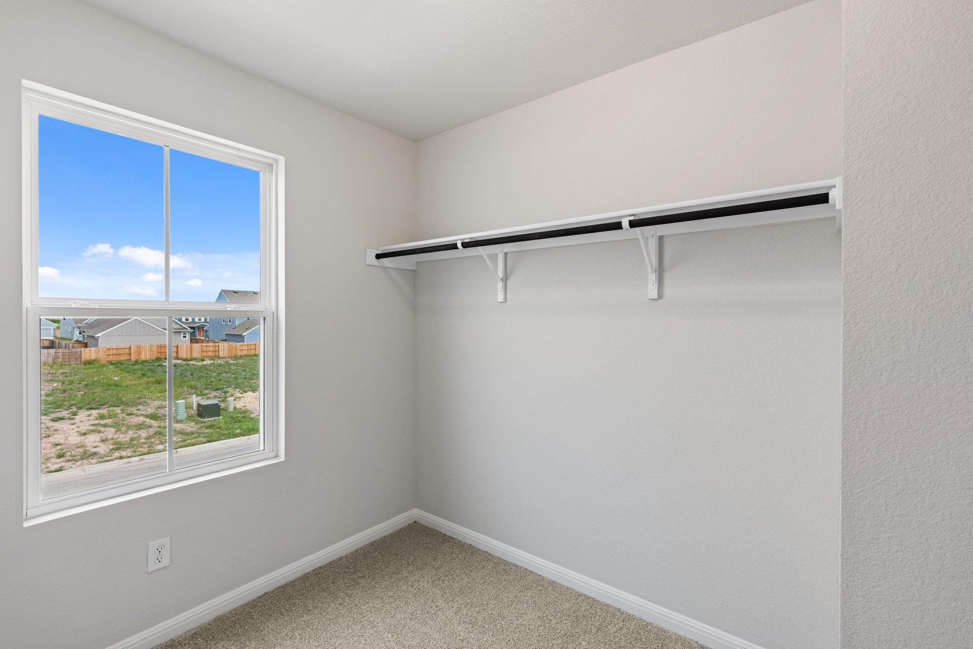 108 Cherry Blossom Ln, Taylor, TX 76574