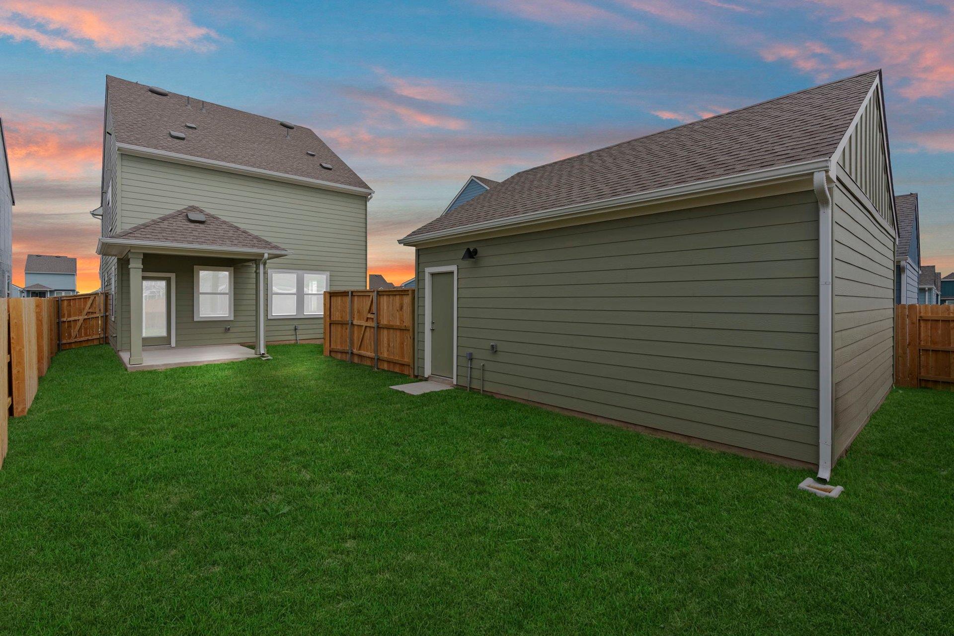 108 Cherry Blossom Ln, Taylor, TX 76574