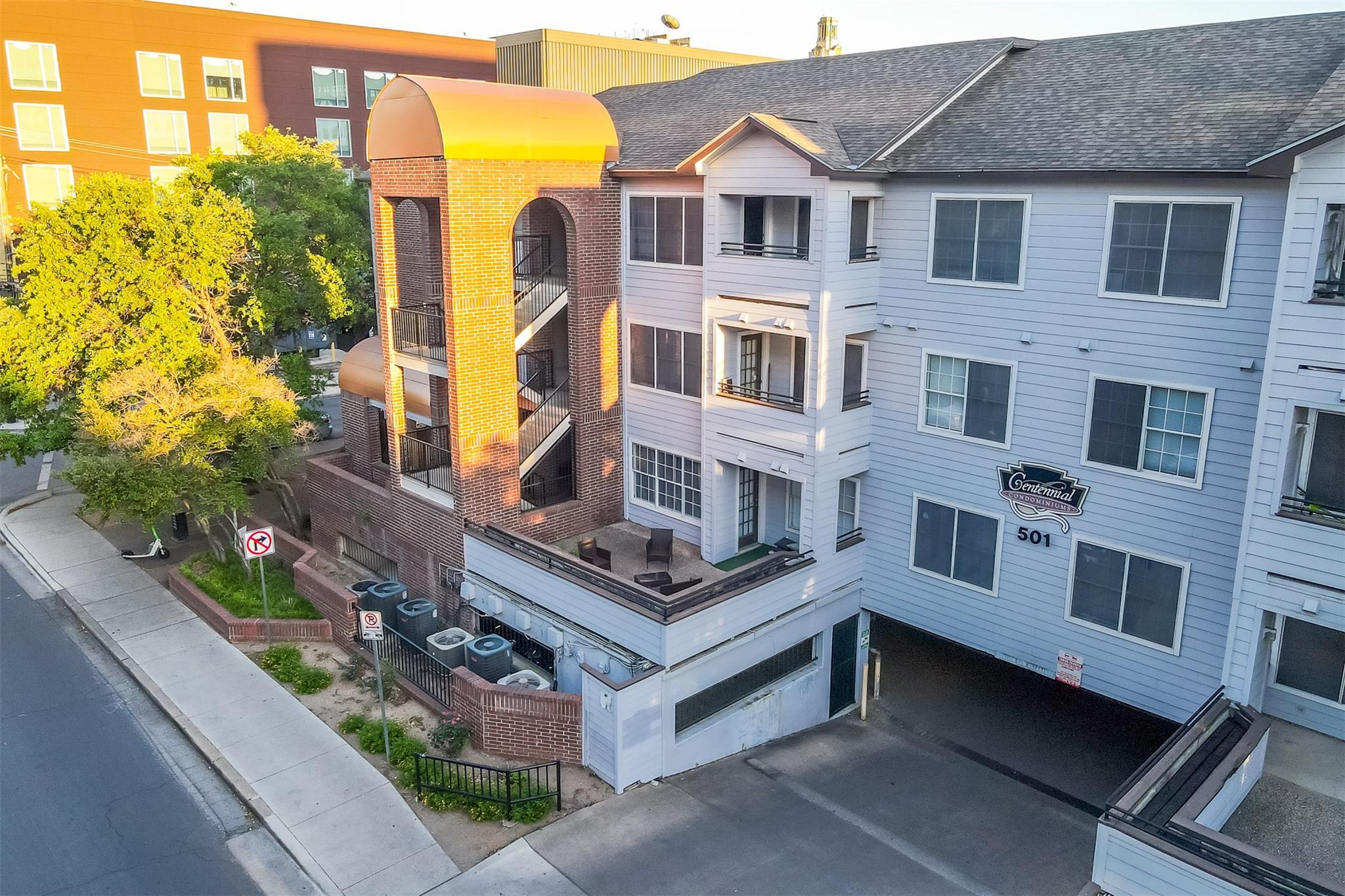 501 W 26th St # 312, Austin, TX 78705