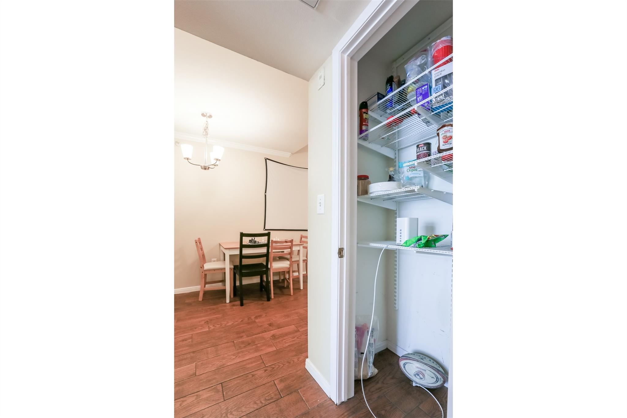 501 W 26th St # 312, Austin, TX 78705