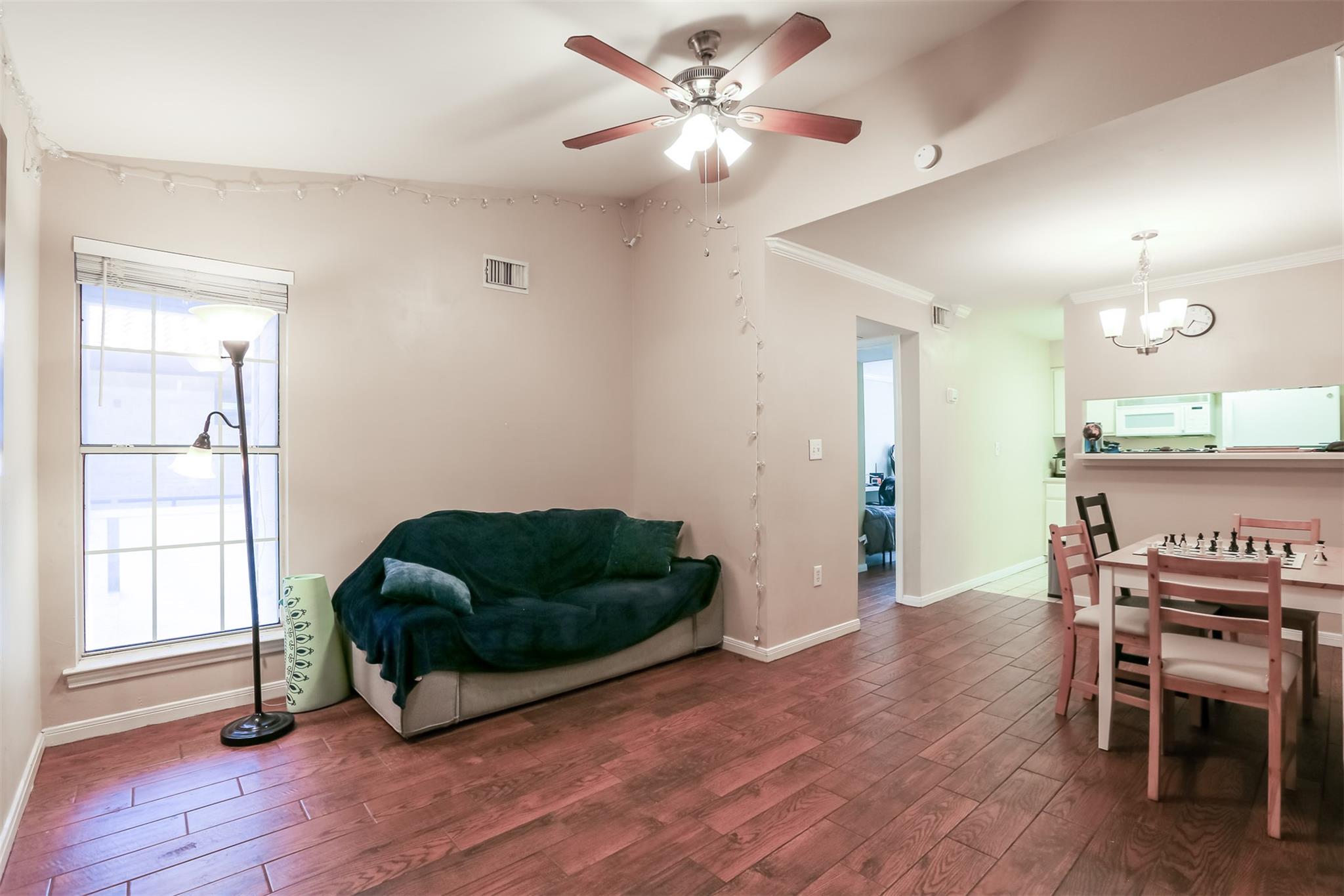 501 W 26th St # 312, Austin, TX 78705