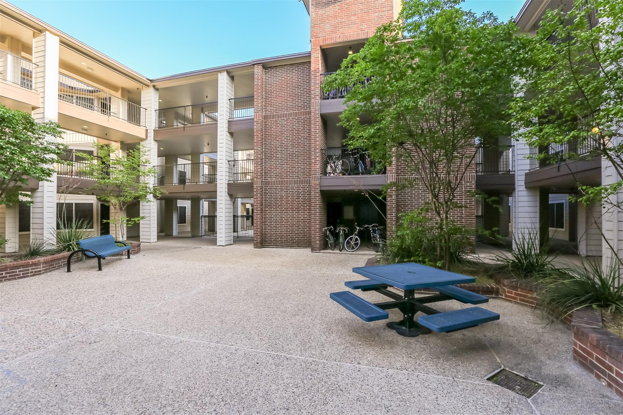 501 W 26th St # 312, Austin, TX 78705