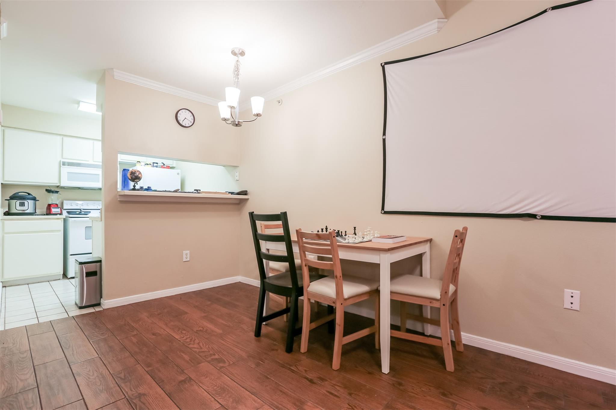 501 W 26th St # 312, Austin, TX 78705