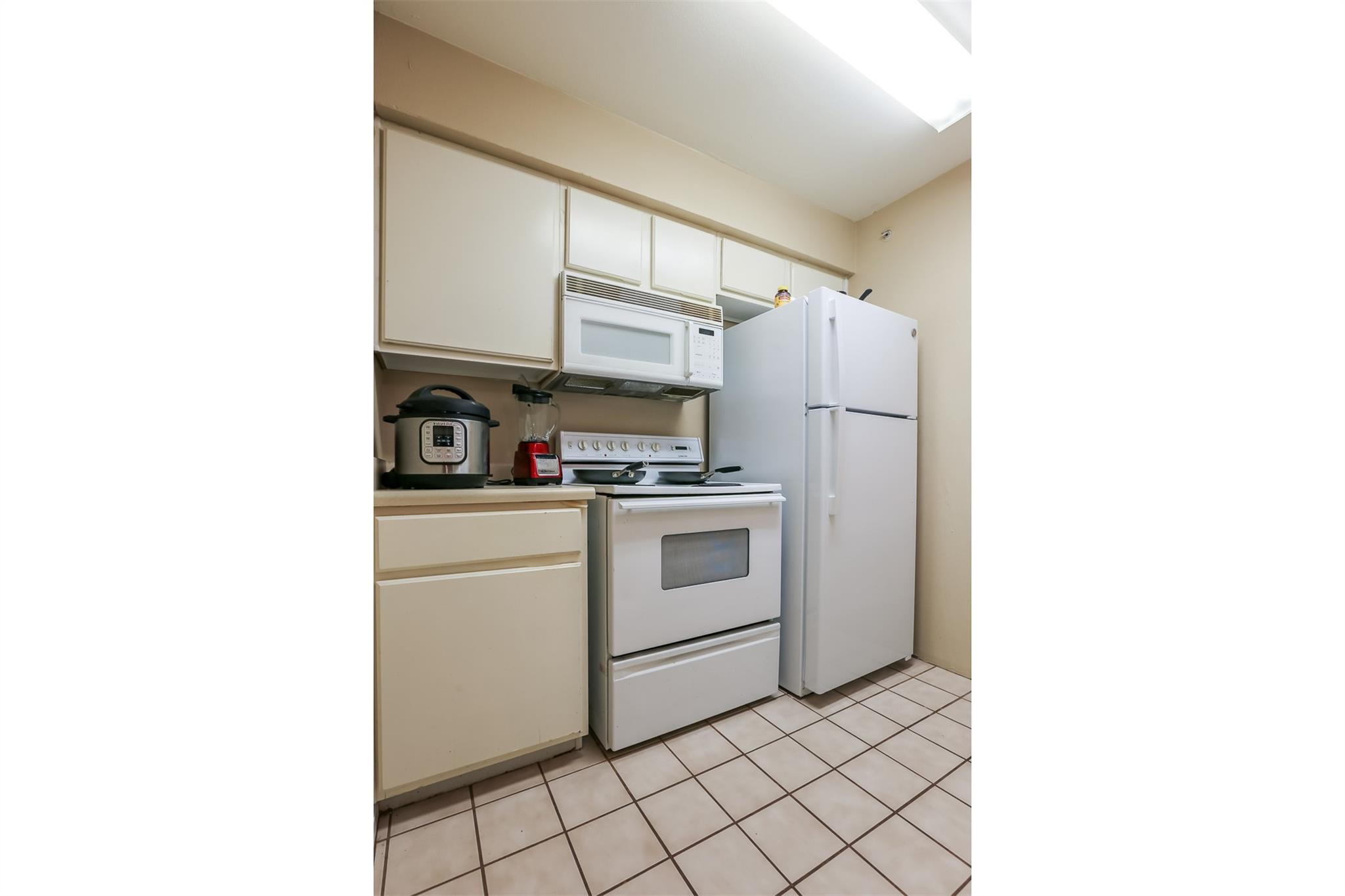 501 W 26th St # 312, Austin, TX 78705