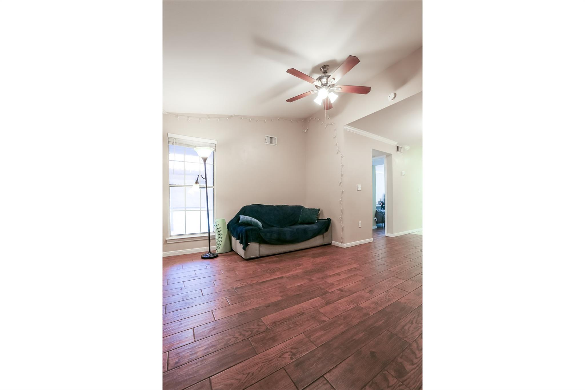 501 W 26th St # 312, Austin, TX 78705