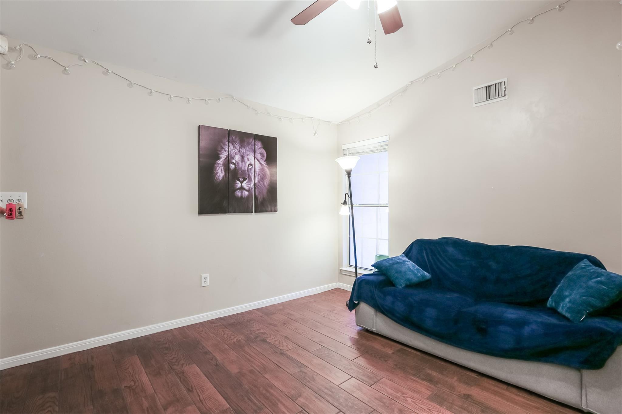 501 W 26th St # 312, Austin, TX 78705