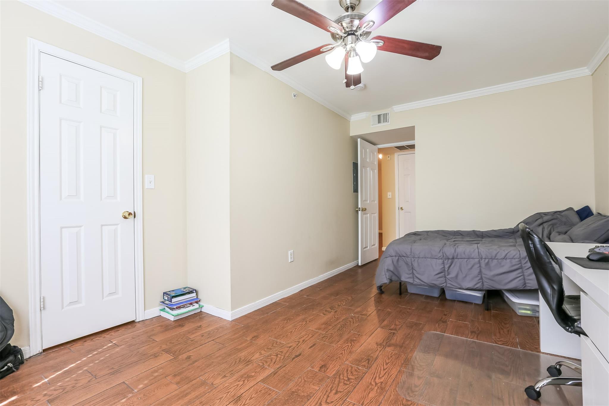 501 W 26th St # 312, Austin, TX 78705