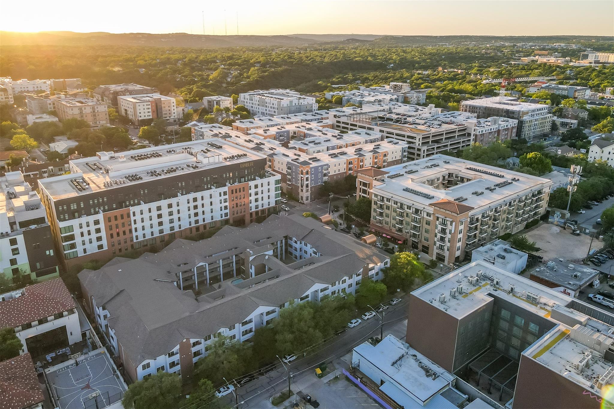 501 W 26th St # 312, Austin, TX 78705