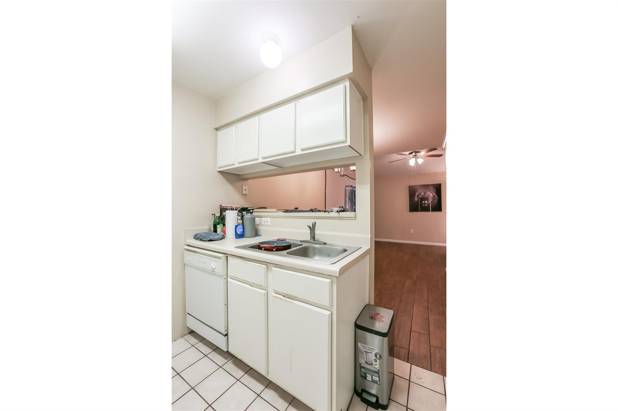 501 W 26th St # 312, Austin, TX 78705