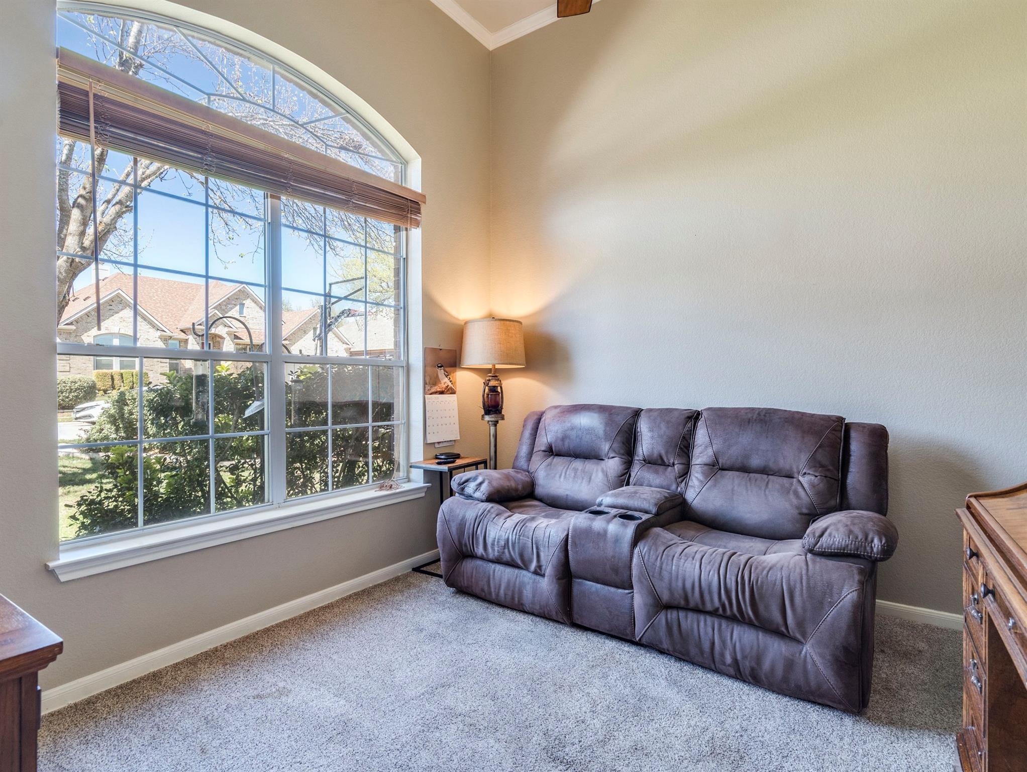 201 Abbott Dr, Austin, TX 78737