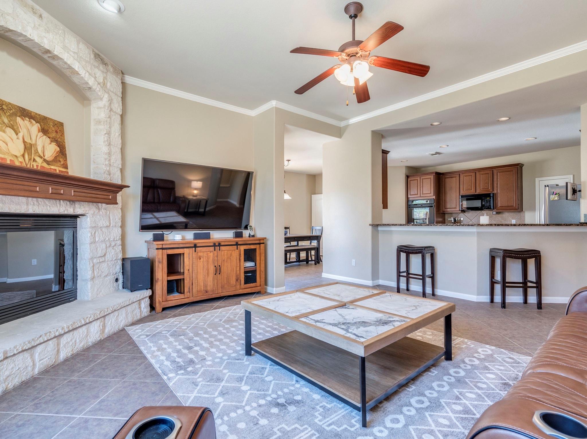 201 Abbott Dr, Austin, TX 78737