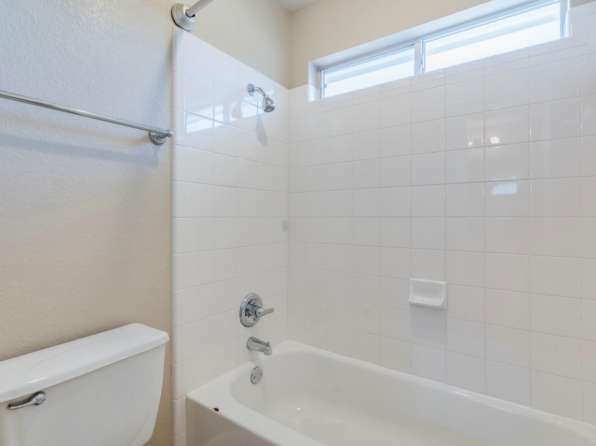 201 Abbott Dr, Austin, TX 78737