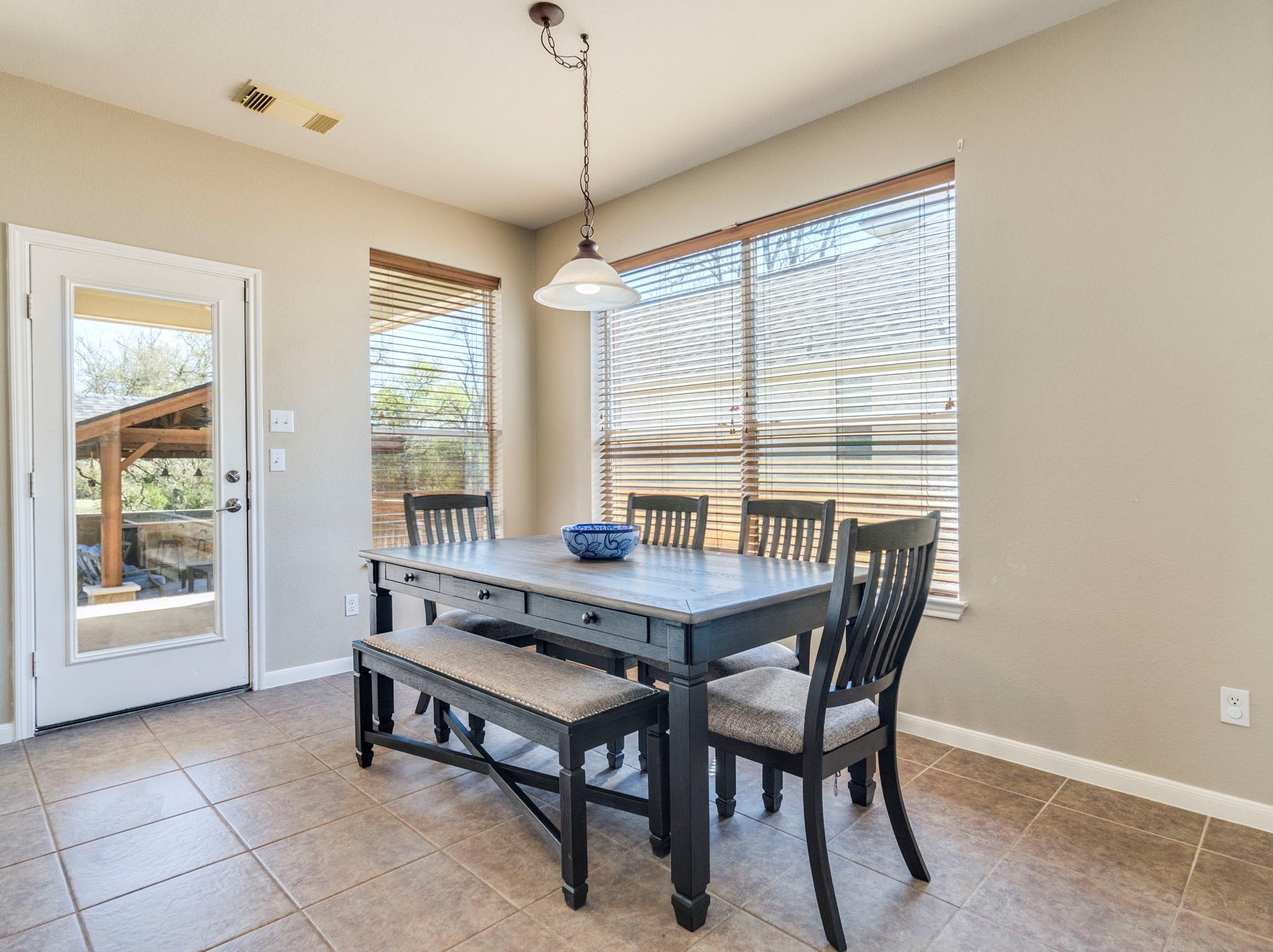 201 Abbott Dr, Austin, TX 78737