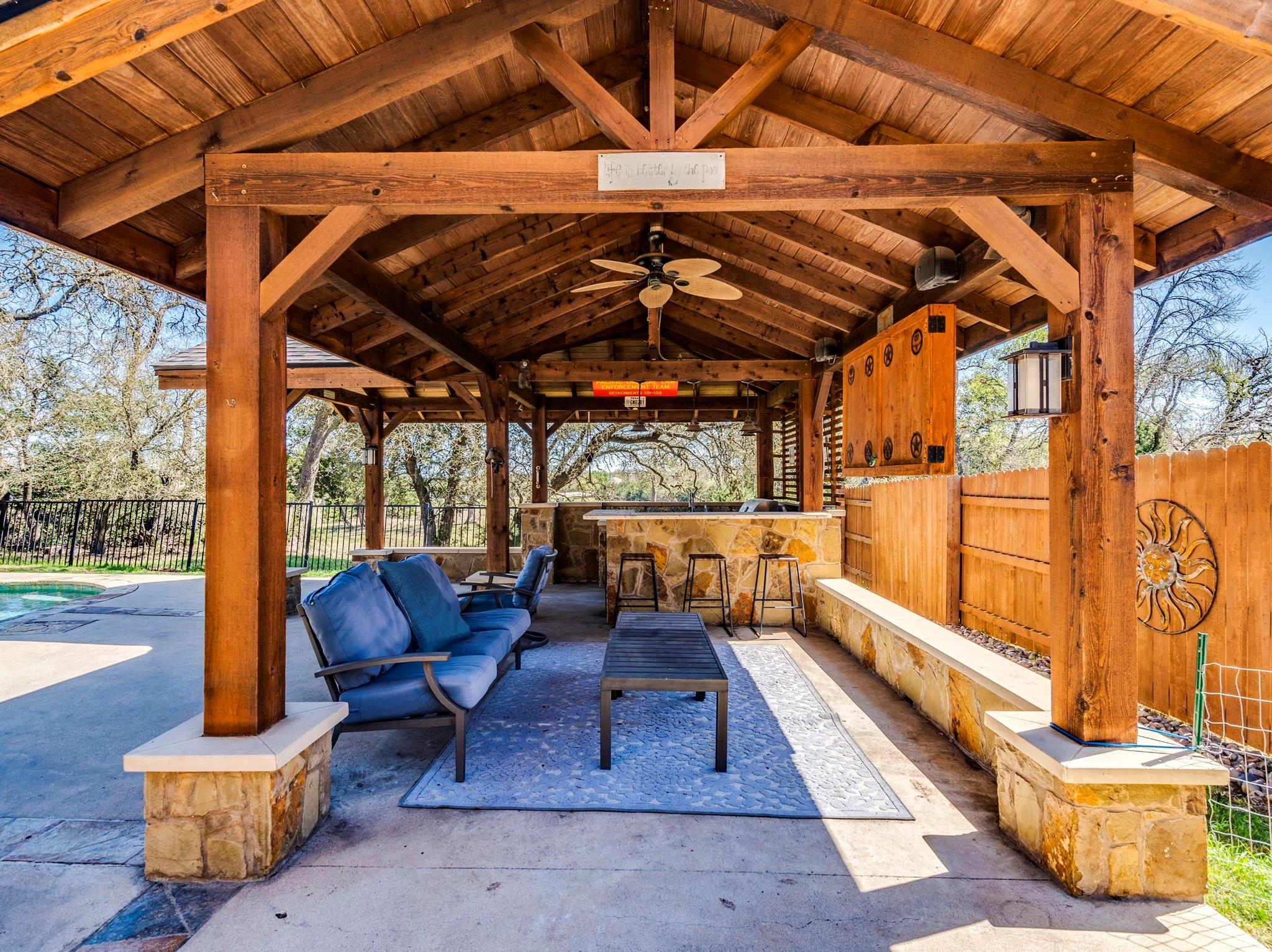 201 Abbott Dr, Austin, TX 78737