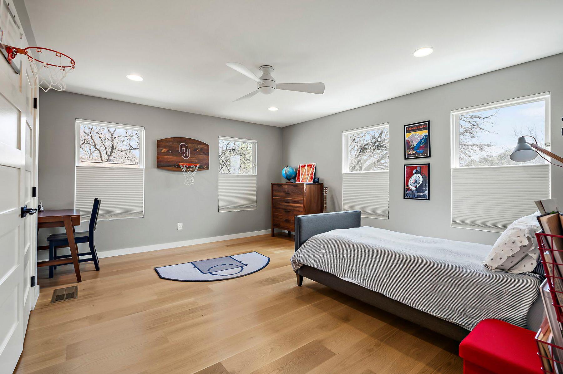 1004 Maufrais St, Austin, TX 78703