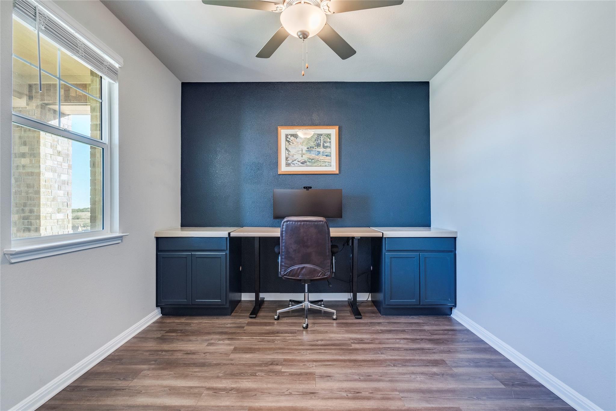 450 Sue Peaks Loop, Dripping Springs, TX 78620