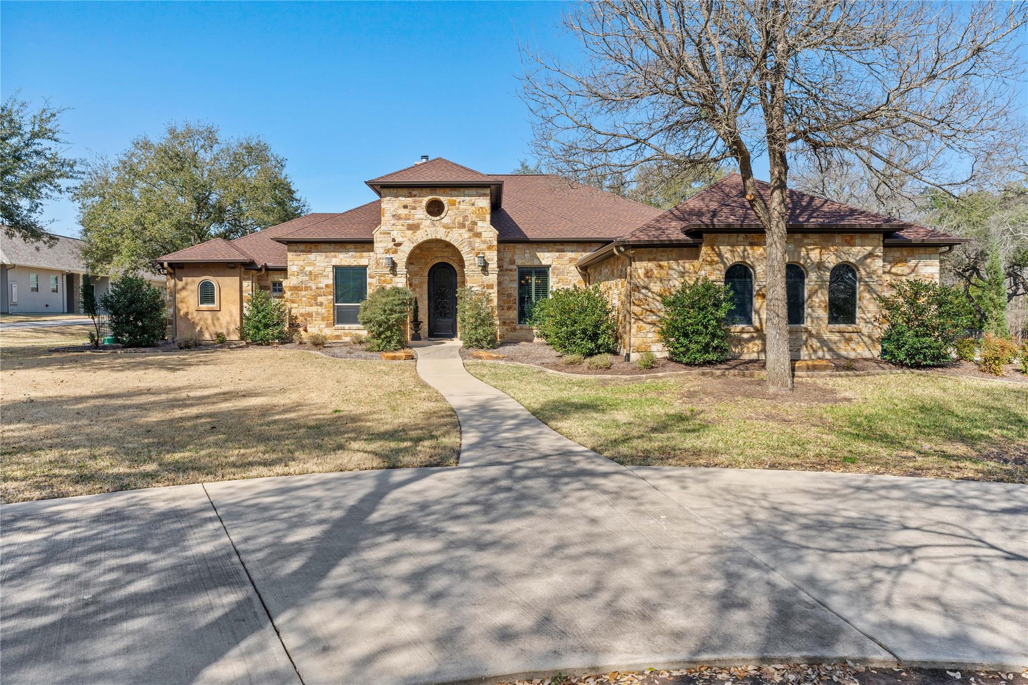 1782 Running Creek Dr, Salado, TX 76571