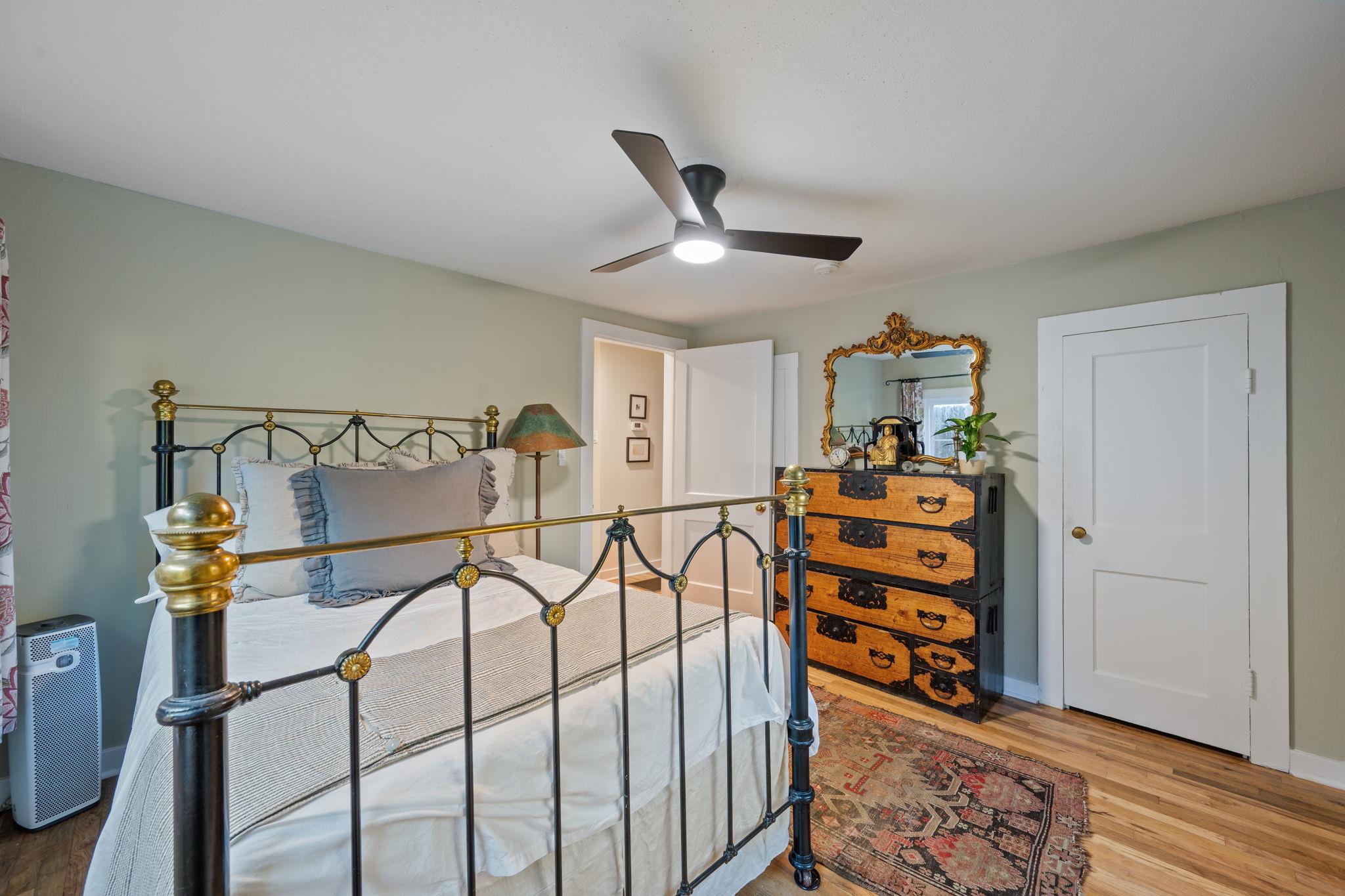 5403 AVENUE H Ave, Austin, TX 78751