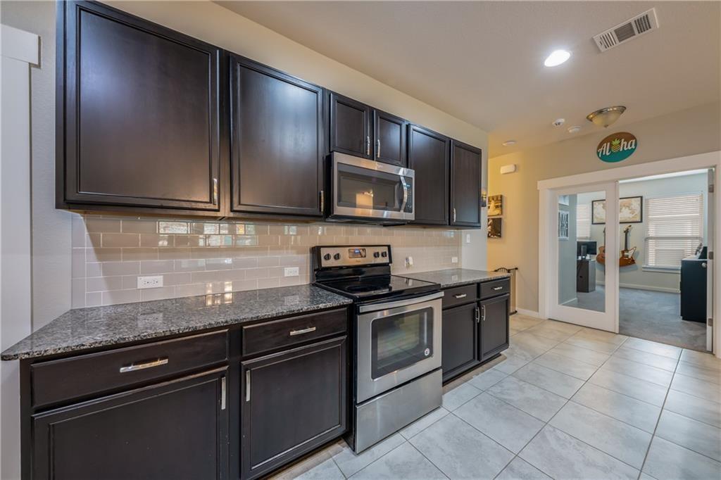 161 Syrah Ct, Leander, TX 78641