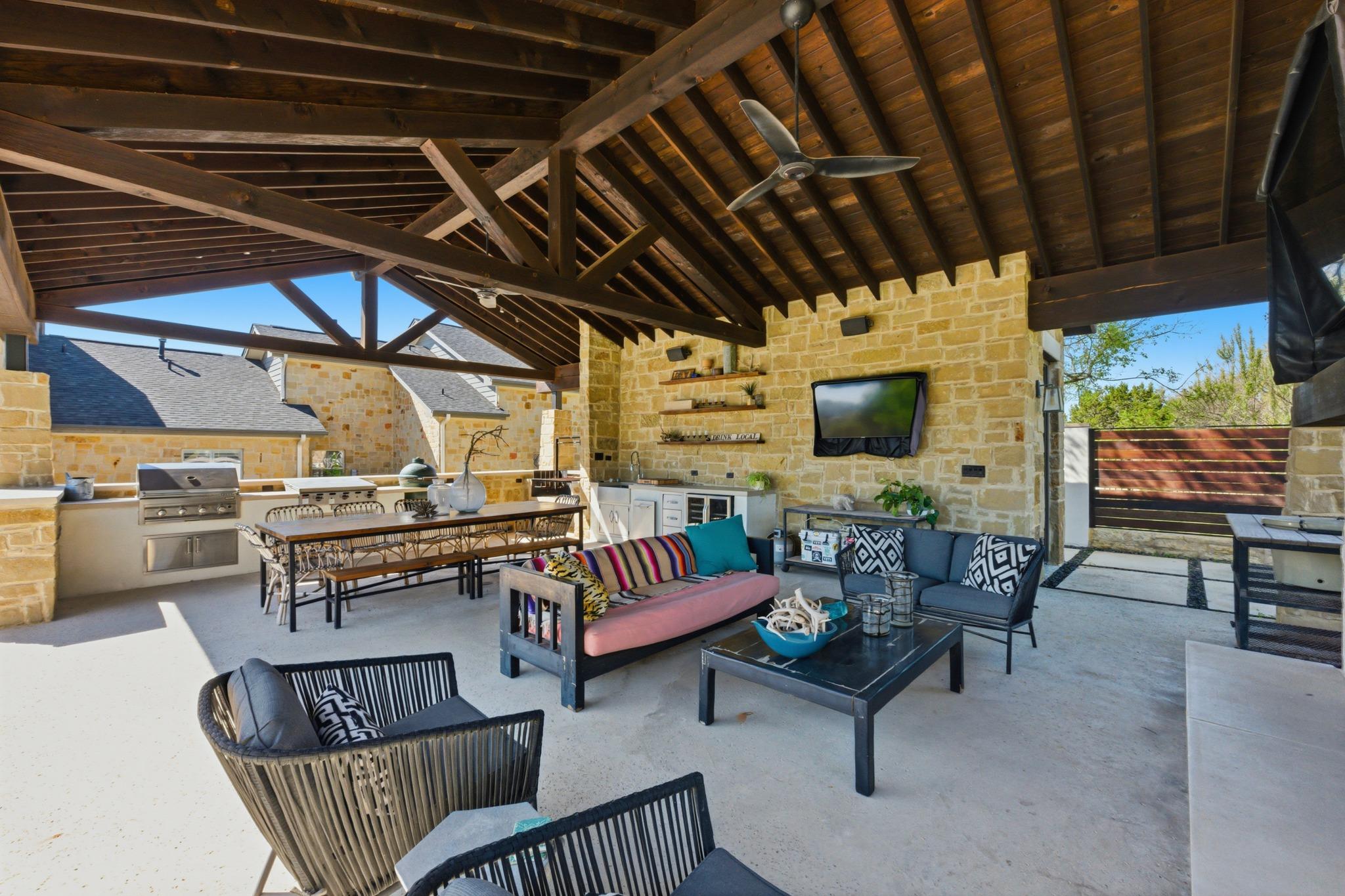 743 Drifting Wind Run, Dripping Springs, TX 78620