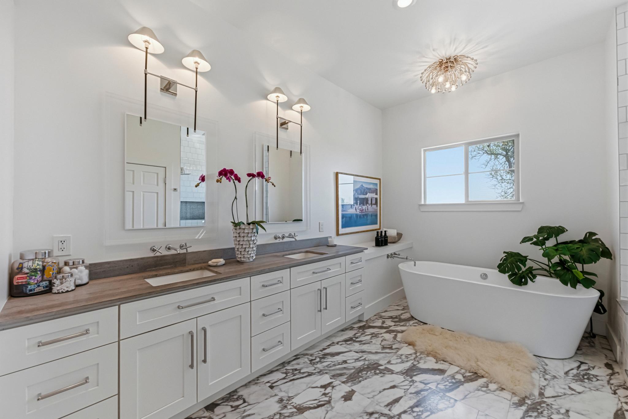 743 Drifting Wind Run, Dripping Springs, TX 78620