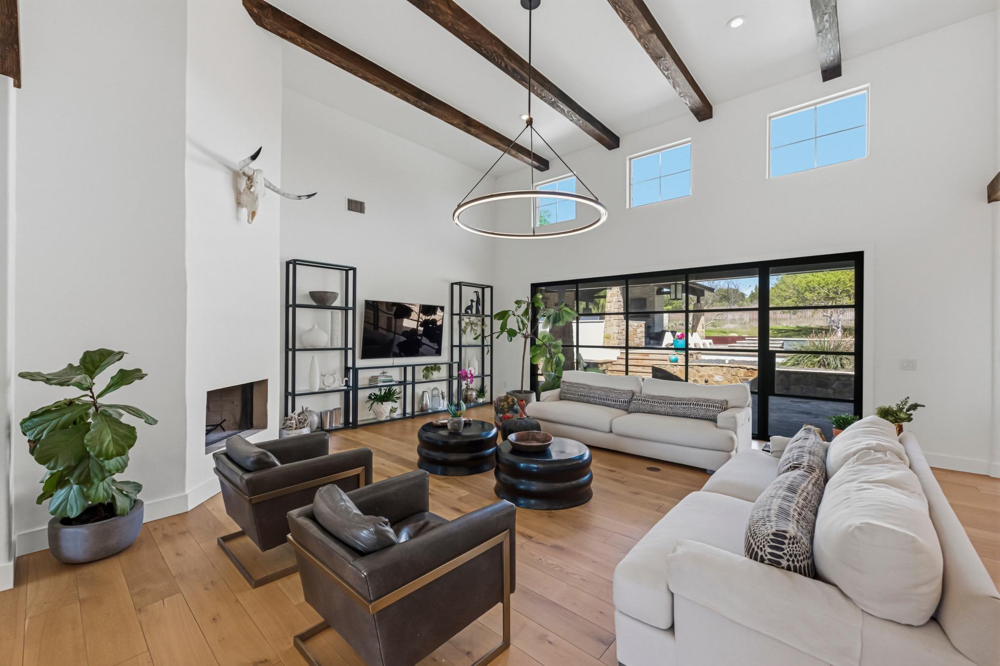 743 Drifting Wind Run, Dripping Springs, TX 78620