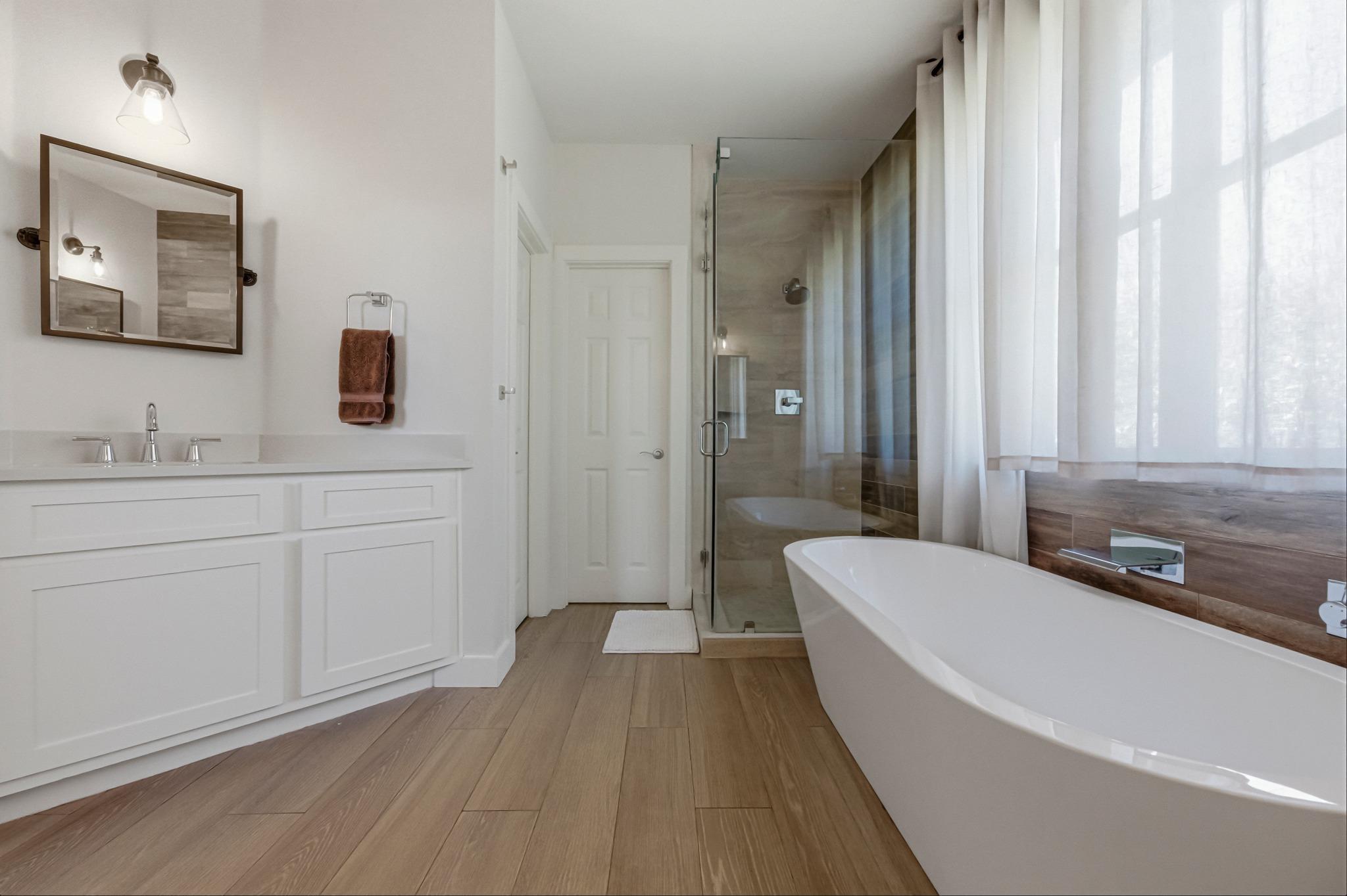 11916 LOOMIS Dr, Austin, TX 78738