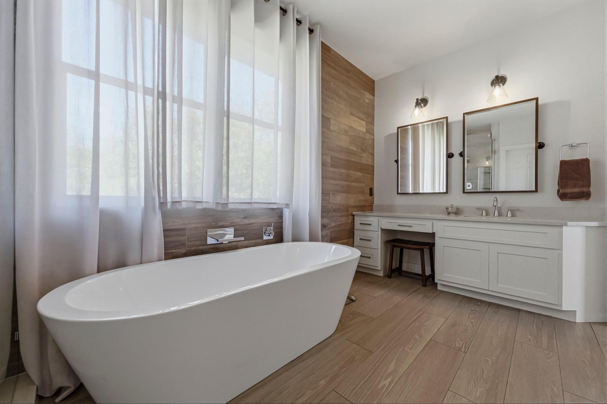 11916 LOOMIS Dr, Austin, TX 78738