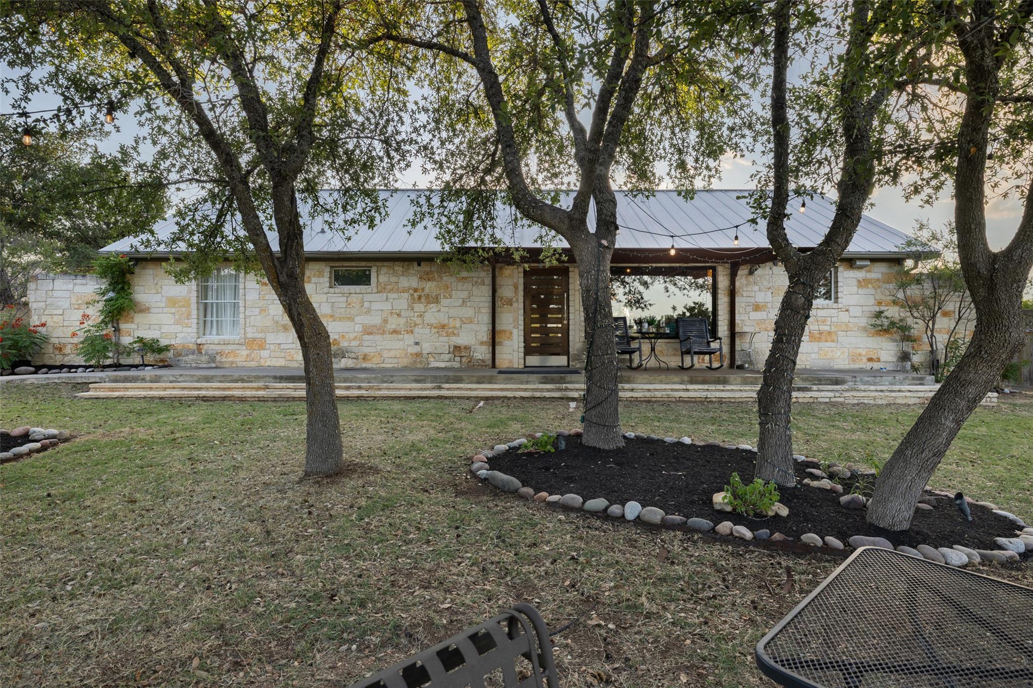 21301 Kathy Ln, Spicewood, TX 78669