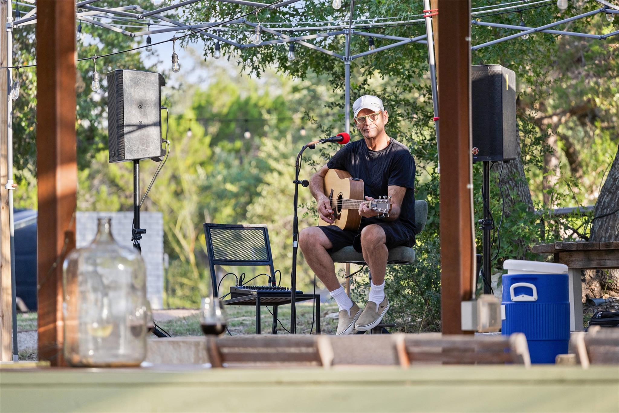 21301 Kathy Ln, Spicewood, TX 78669