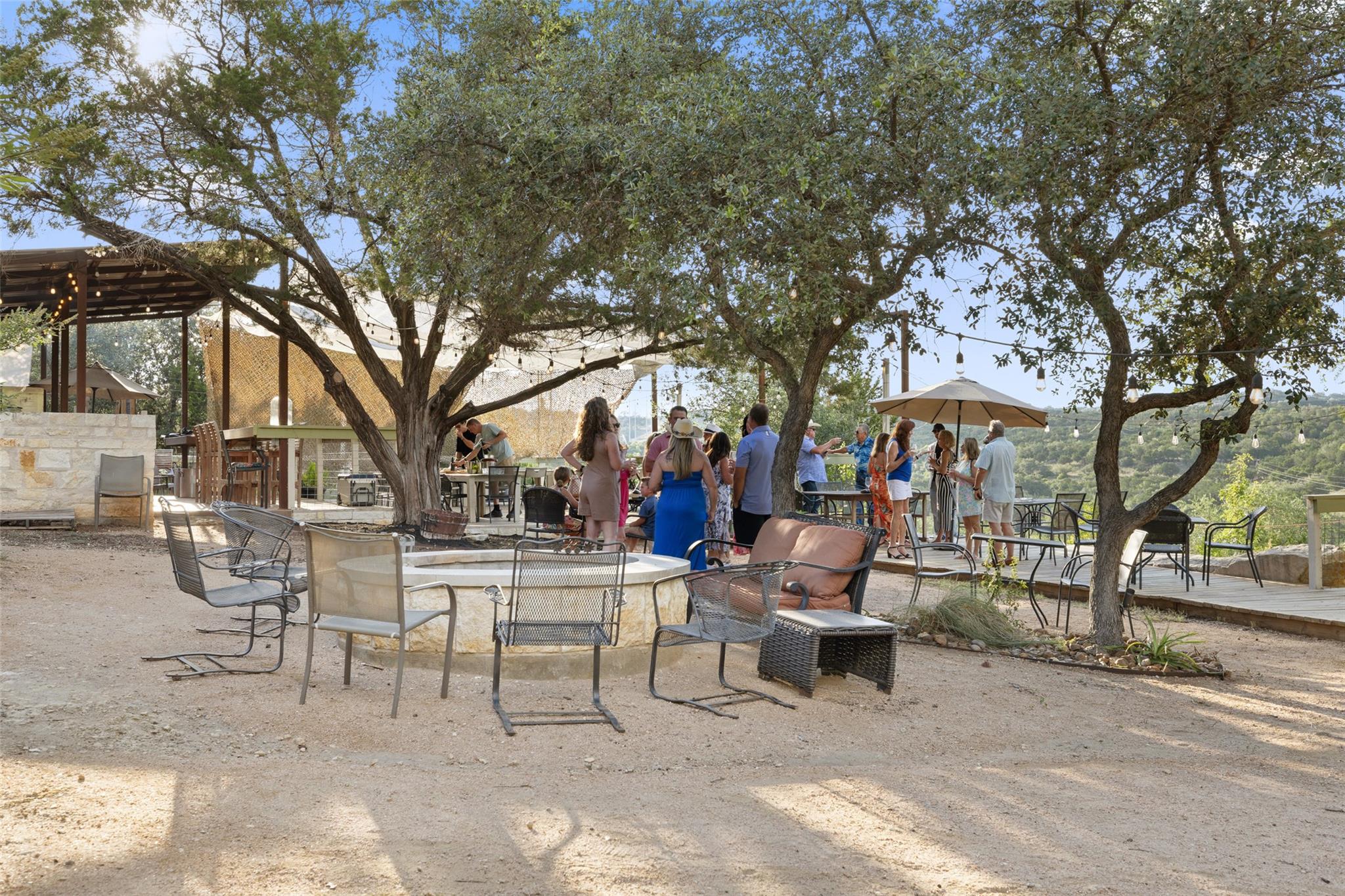 21301 Kathy Ln, Spicewood, TX 78669