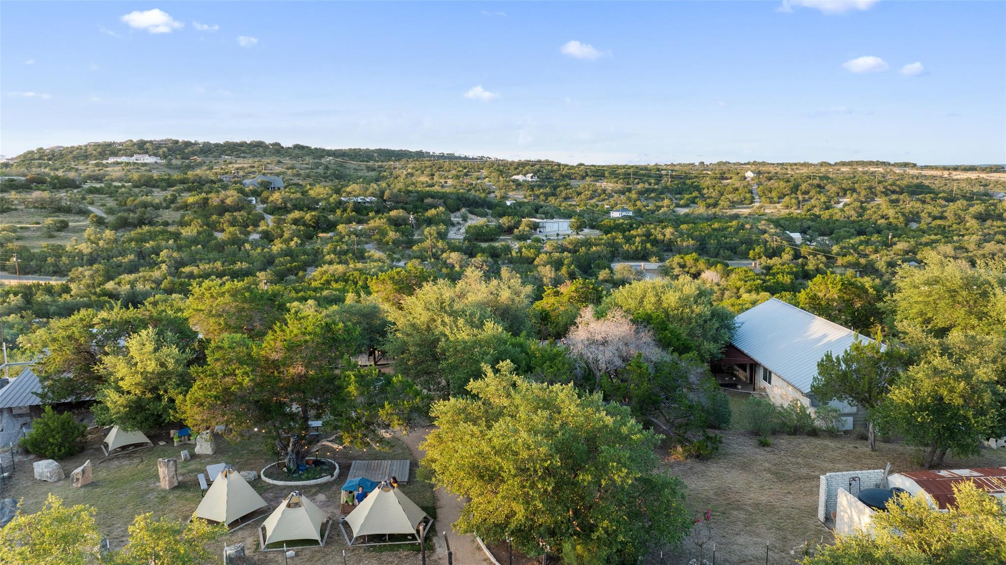 21301 Kathy Ln, Spicewood, TX 78669