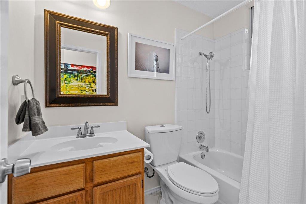 11028 Whiskey River Dr, Austin, TX 78748