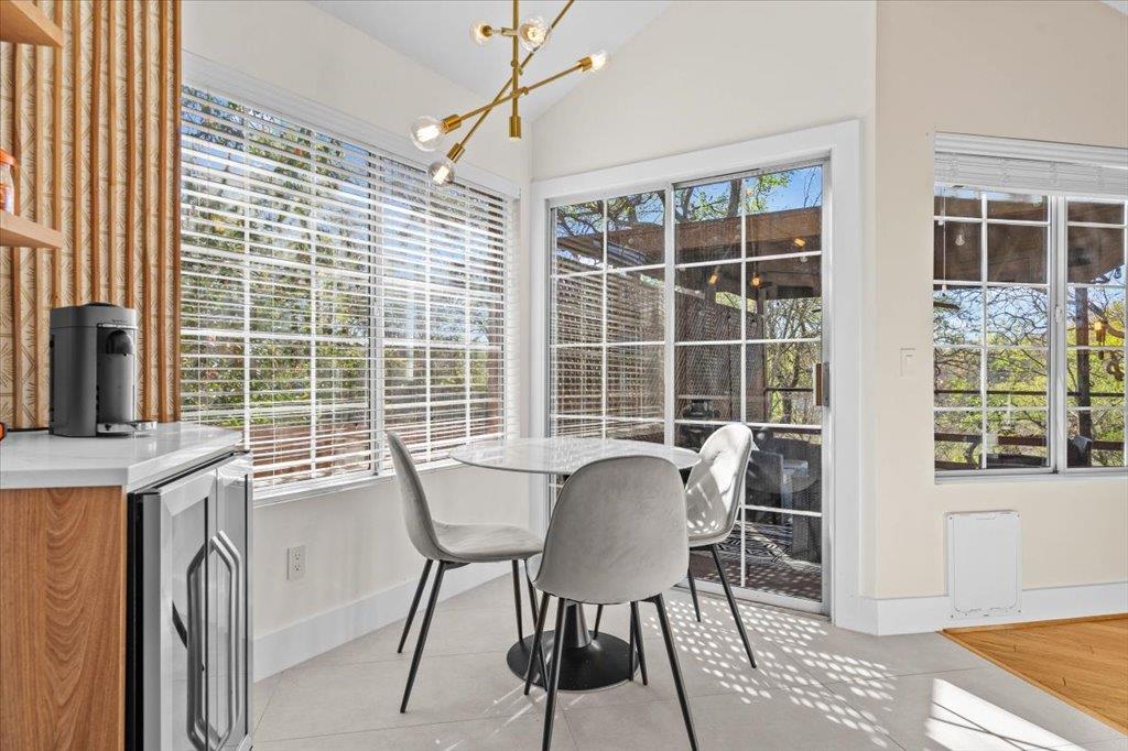 11028 Whiskey River Dr, Austin, TX 78748