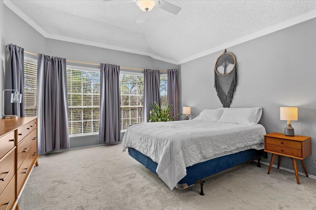 11028 Whiskey River Dr, Austin, TX 78748