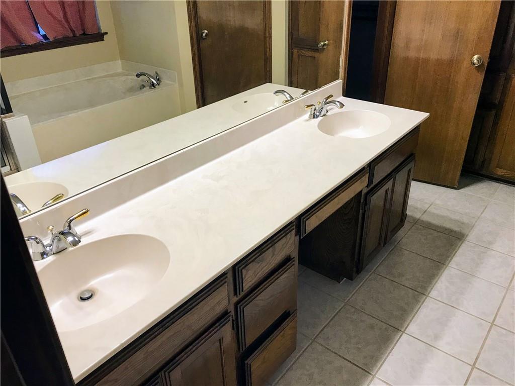 6104 John Chisum Ln, Austin, TX 78749