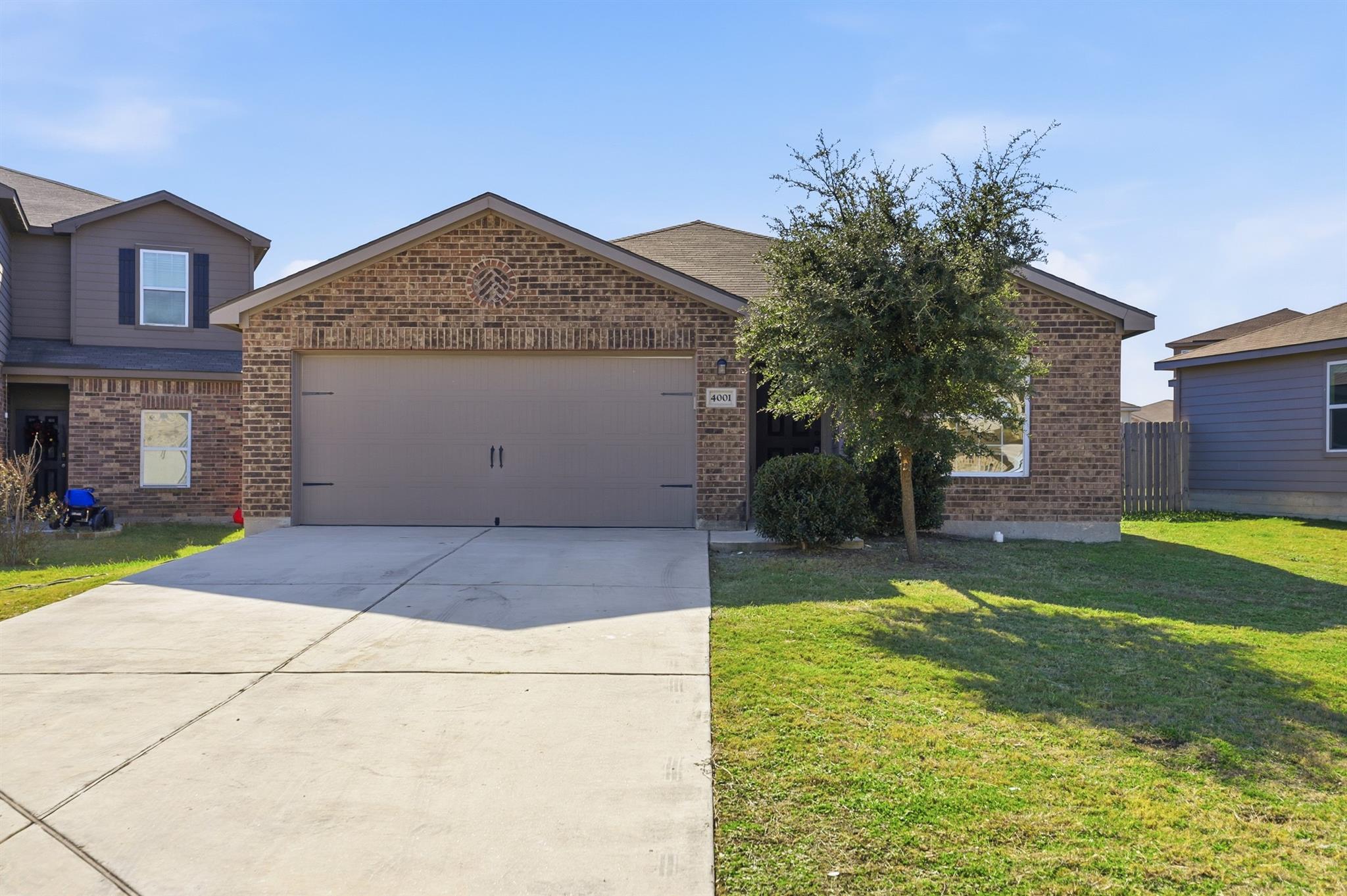 4001 Cressler Ln # 15G, Jarrell, TX 76537